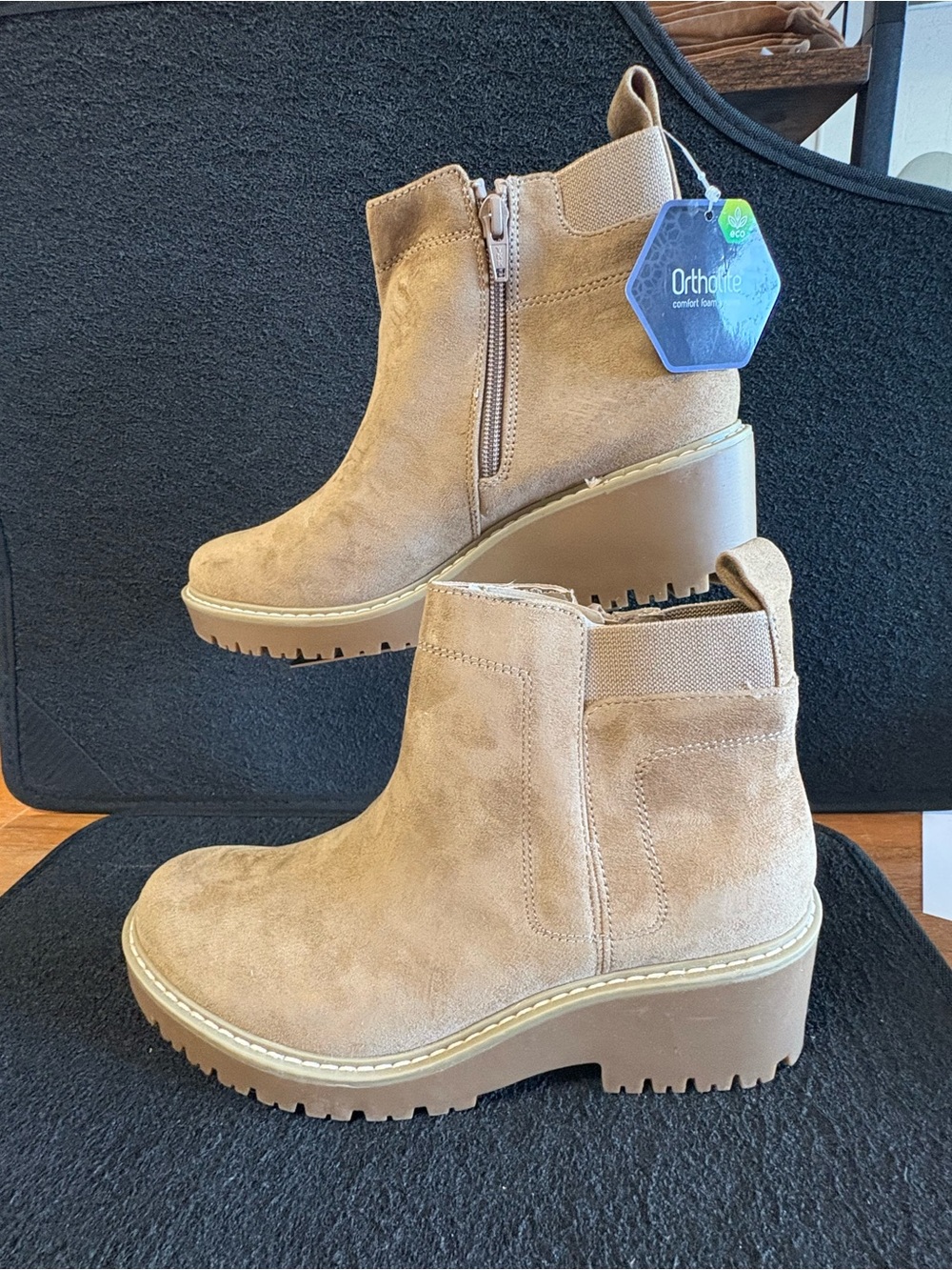 Women’s Tan Suede Ankle Boots Size 8M Ortholite Comfort Foam NWT
